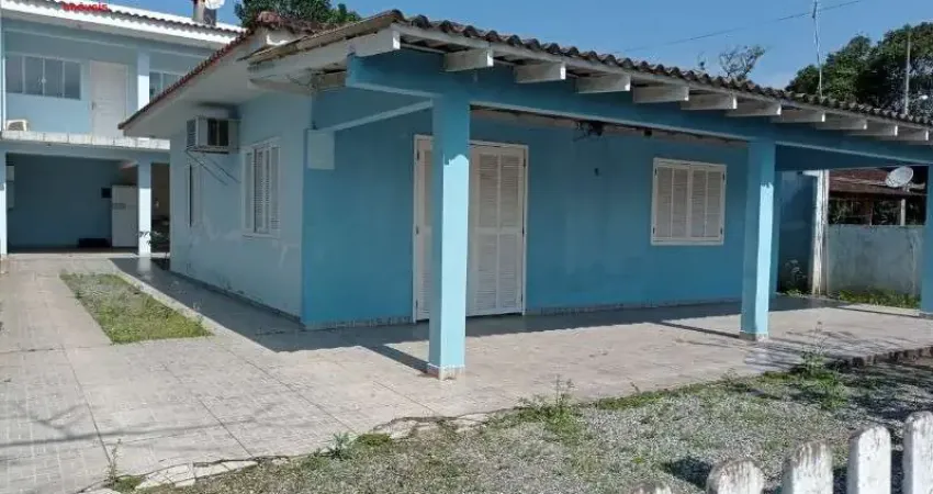 Casa com 6 quartos à venda na Rua Ymyra, 359, Brandalize, Itapoá