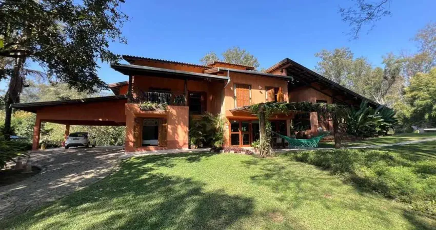 Chácara à venda no condomínio recantos dos pássaros com 05 dormitórios sendo 03 suítes - indaiatuba - sp.