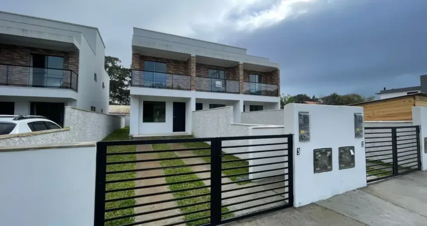 Casa 2 Suites Geminada à Venda em São João do Rio Vermelho - Florianópolis - SC