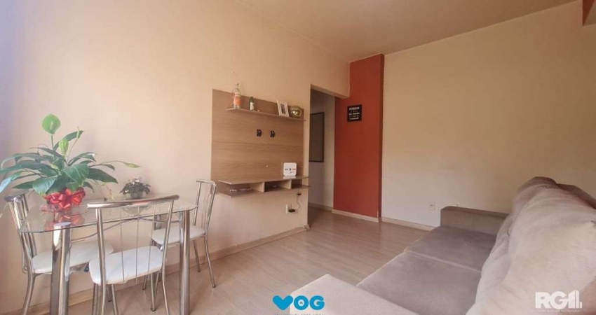 Apartamento de 2 dormitórios, mobiliado.