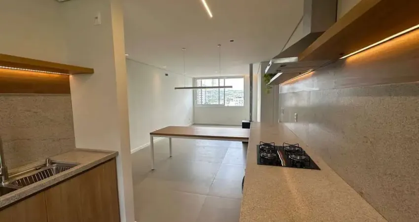 Vende-se apartamento com 3 quartos (2 suítes), 104,6m² e 1 vaga – petrópolis