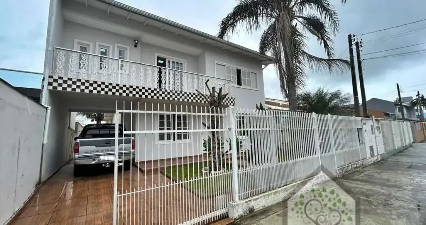 Casa com 3 quartos à venda na Rua Raimundo Starosky, 60, Carianos, Florianópolis