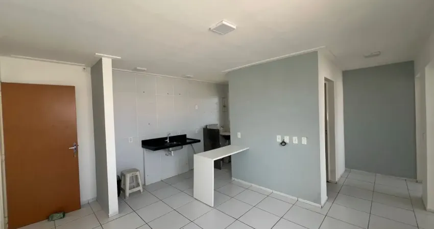 Apartamento recem reformado, no ultimo andar, com a vista livre. Apto a financiamento bancario.