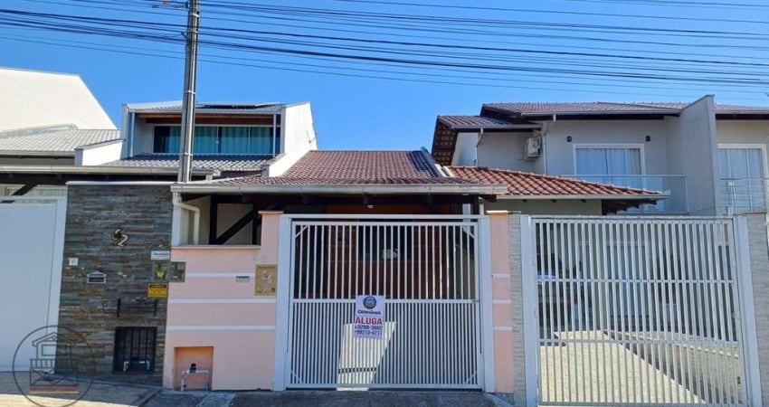 Casa com 2 quartos para alugar no Velha Central, Blumenau 