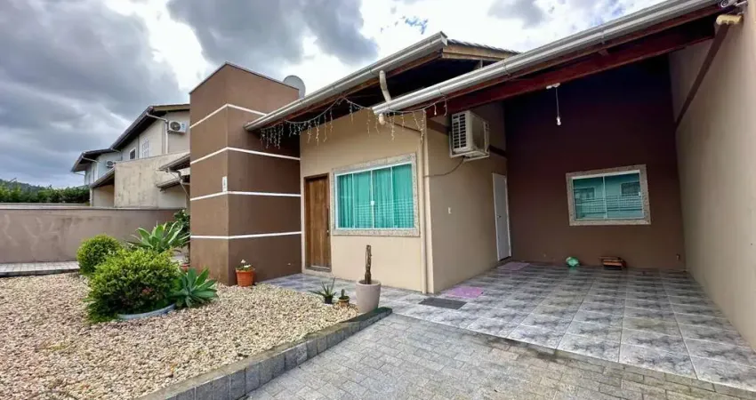 Casa com 3 quartos à venda no Velha Central, Blumenau