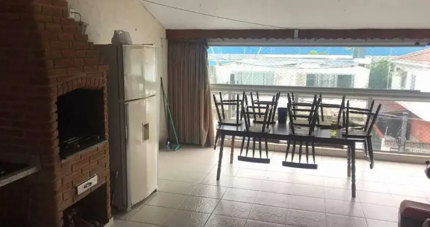Casa à venda, 4 quartos, 3 suítes, 2 vagas, Centro - São Vicente/SP