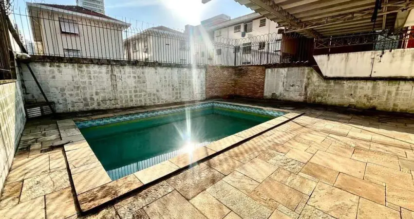 Casa para alugar 4 quartos e piscina no Boqueirão, Santos
