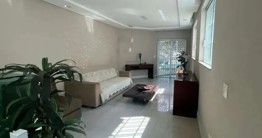 Casa com 3 quartos para alugar na Avenida Siqueira Campos, 439, Boqueirão, Santos