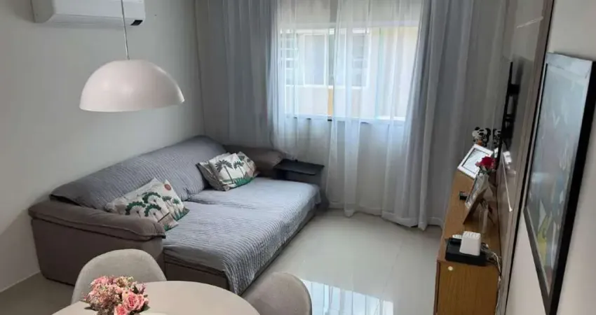 Casa com 2 quartos à venda na Rua Evaristo da Veiga, 290, Campo Grande, Santos