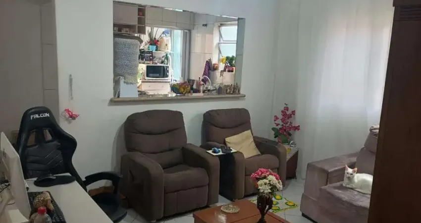 Apartamento a venda 2 quartos sendo 1 suite na quadra da praia