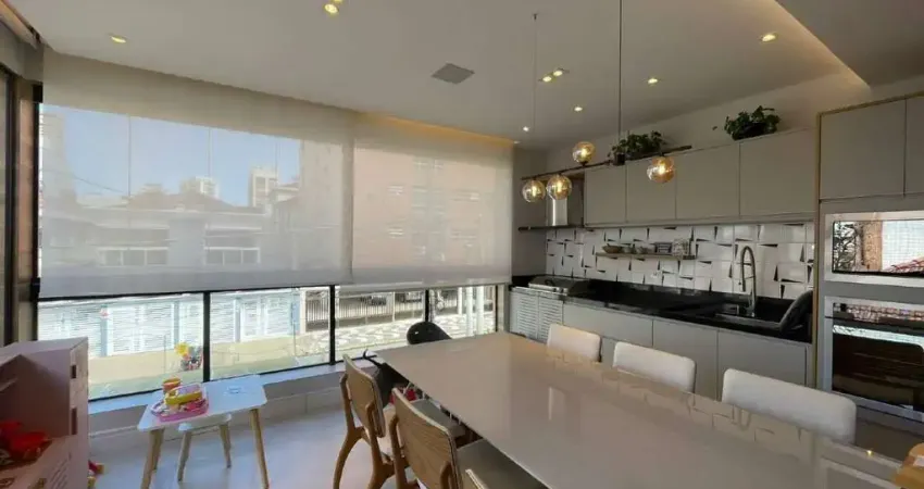 Casa sobreposta alta moderna e automatizada no bairro do marapé