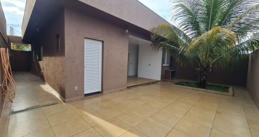 Excelente Sobrado com 3 suítes e 176 m² em condomínio fechado no Recreio das Acácias.