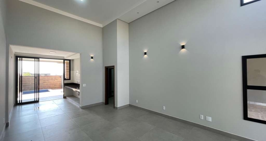 Casa térrea no Condomínio Terras de San Pedro com 162 m² sendo 3 suítes e escritório