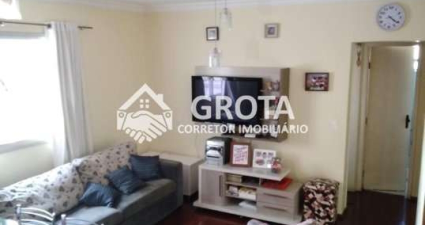 Apartamento na Penha de Franca - 3 Dormitorios - 2 Vagas de Garagem