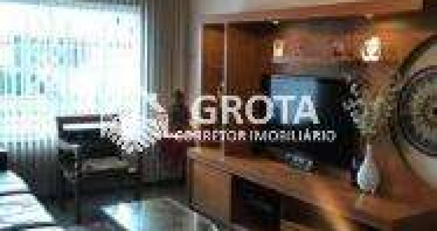 Amplo Sobrado Frontal na Cidade Lider - 299m2 - 3 Dormitorios, Sendo 1 Suite - 6 Vagas
