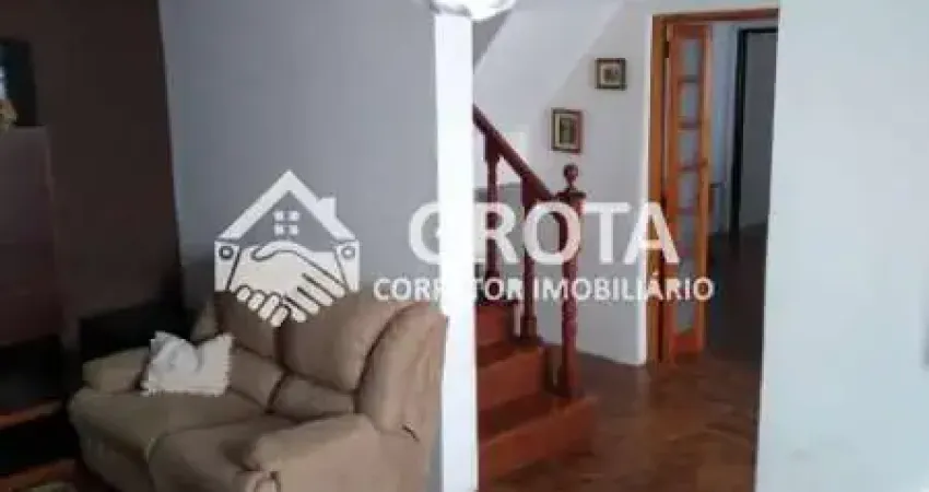Lindo Sobrado para Venda no bairro Vila Lucia, 4 dorm, 1 suite, 3 vagas
