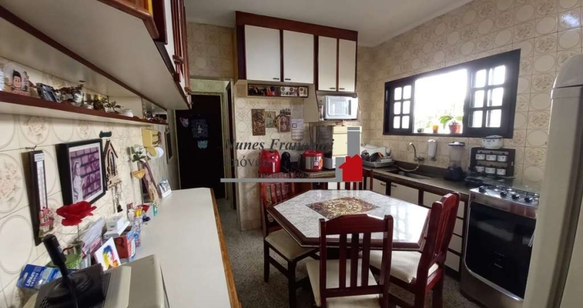 Casa com 2 quartos à venda na Rua Visconde de Assis Martins, 120, Jardim Cachoeira, São Paulo