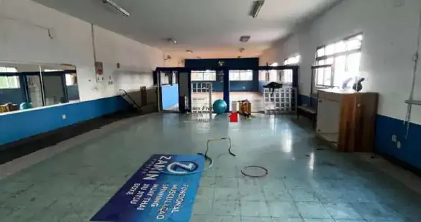 Galpão Comercial para Locação em São Paulo-SP, Bairro Limão: 3 Salas, 5 Banheiros, 4 Vagas de Garagem, 700m² de Área