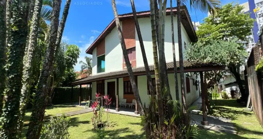 CASA PARA REFORMA OU DEMOLIÇÃO PARA EDIFICAÇÃO DIVERSA.