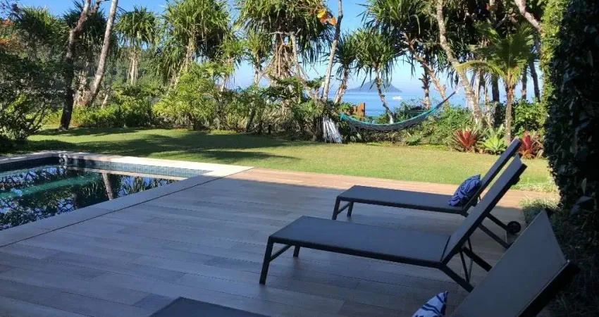 Casa pé na areia em condomínio fechado na barra do una - são sebastião