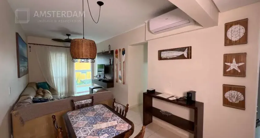 LOCAÇÃO ANUAL - MAITINGA COM 2 DORMITÓRIOS E DUAS VAGAS DE GARAGEM.