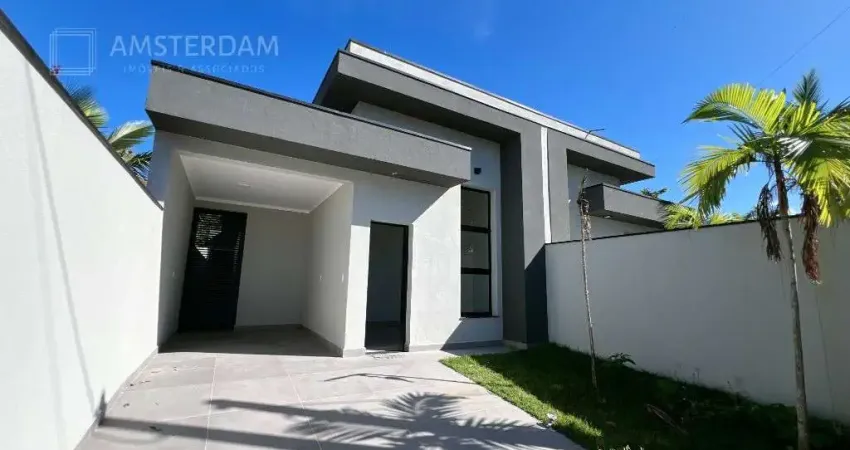 Imperdível oportunidade: Casa à venda em Bertioga-SP, bairro Maitinga, 3 quartos, 1 suíte, 2 salas, 3 banheiros, 3 vagas, 120m²