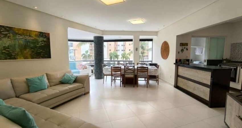 Apartamento de 2 quartos na Riviera Bertioga-SP: 1 suíte, 2 salas, 2 banheiros, 2 vagas de garagem e 125,00 m² de área.