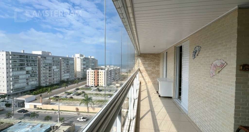 Aluguel de Cobertura no Centro de Bertioga-SP: 3 quartos, 1 suíte, 1 sala, 3 banheiros, 2 vagas de garagem, 250m² de área.