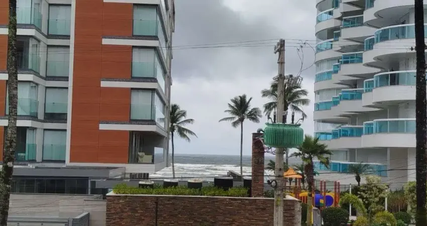 Apartamento na riviera com varanda gourmet envidraçada com vista para o mar