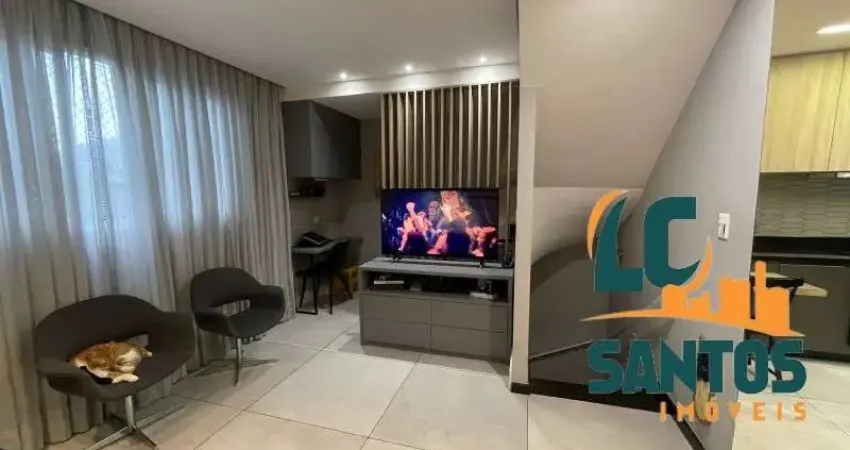 Moderna e finamente decorada: Casa com 2 suítes no Marapé, pronta para morar