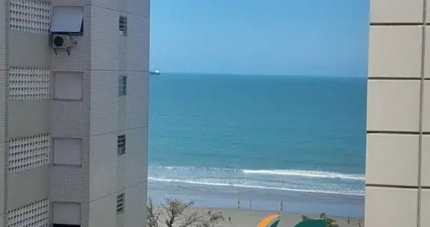 Apartamento de 2 dormitórios sendo 1 suíte na orla do embaré .