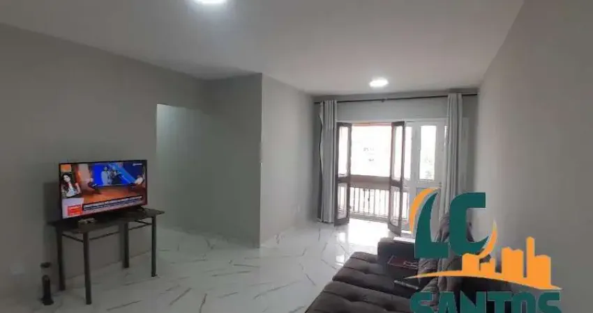 Apartamento reformado de 2 dormitórios com suíte no coração do gonzaga em santos .