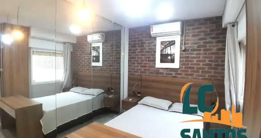 Apartamento de 1 dormitório - meia quadra da praia no Boqueirão .