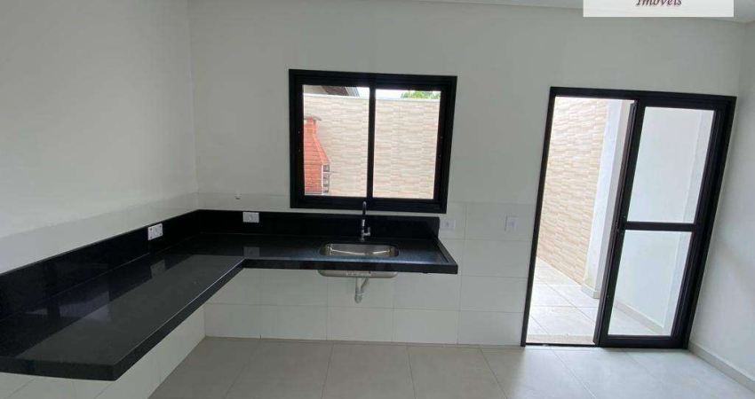 SOBRADO EM CONDOMINIO Á VENDA PERTINHO DO CENTRO DA CIDADE DE MONGAGUA