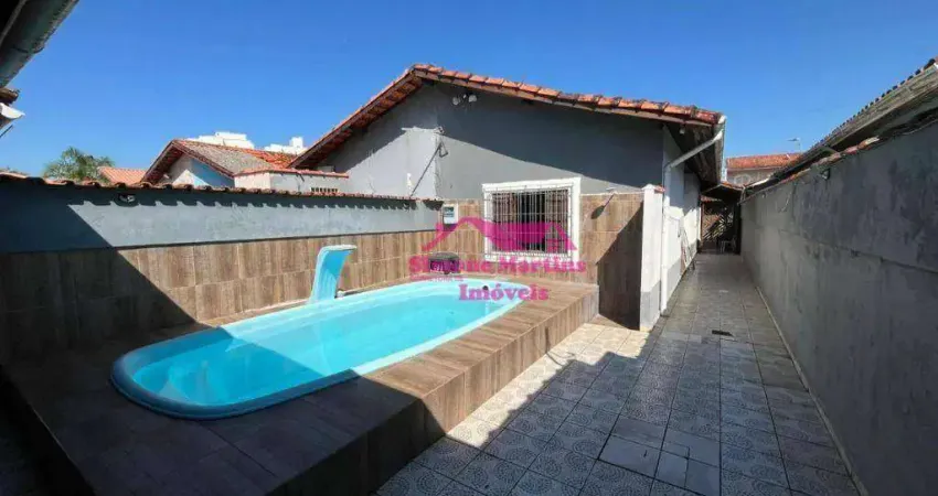 CASA À VENDA LADO PRAIA COM 03 DORMITÓRIOS E PISCINA NA PRAIA DE MONGAGUÁ