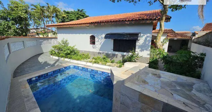 CASA EM LOTE INTEIRO COM PISCINA LADO PRAIA COM 03 DORMITÓRIOS