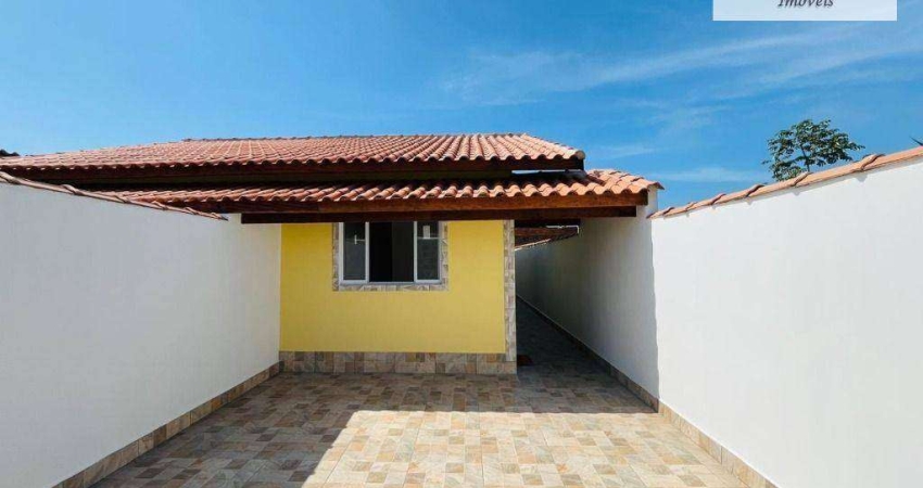 CASA LADO PRAIA NA CIDADE DE ITANHAÉM EM RUA PAVIMENTADA