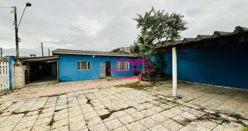 CASA EM LOTE INTEIRO À VENDA NA PRAIA DE MONGAGUÁ POR APENAS R$220.000,00