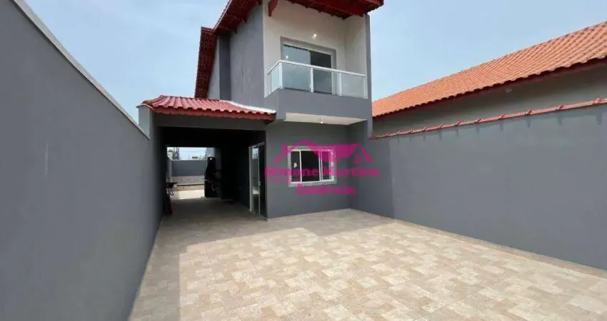 Sobrado com 02 quartos e amplo espaço de quintal á venda na praia de mongaguá