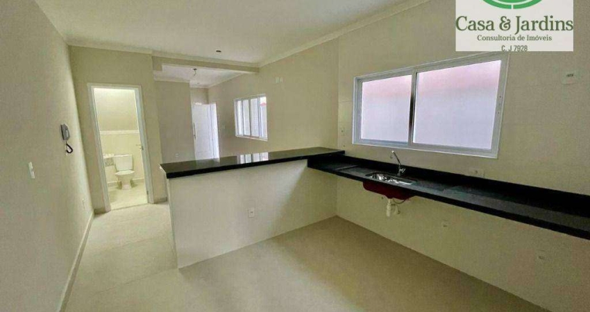 Excelente Casa Sobreposta Térrea – 3 suítes – Nova - À Venda -Marapé - Santos SP