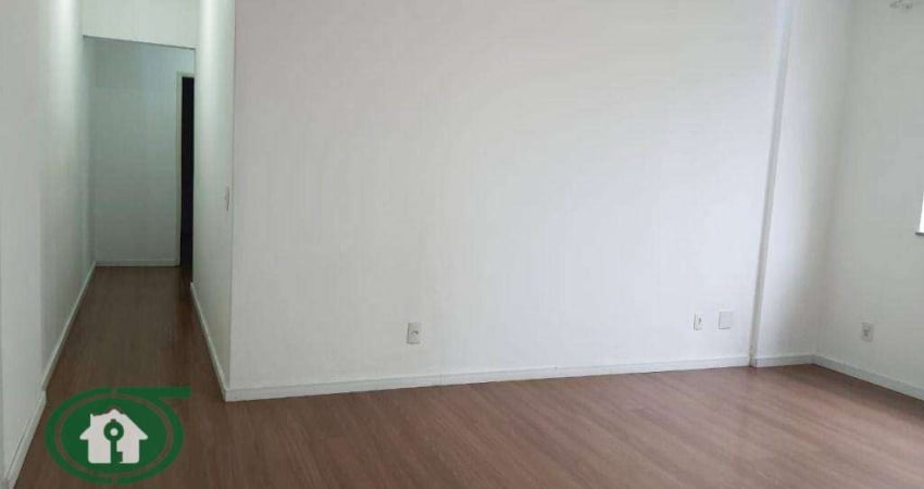 Apartamento 2 Dormitórios, Suíte, Qto e WC empregada - Predio c/ elevador e garagem demarcada - Embaré / Santos