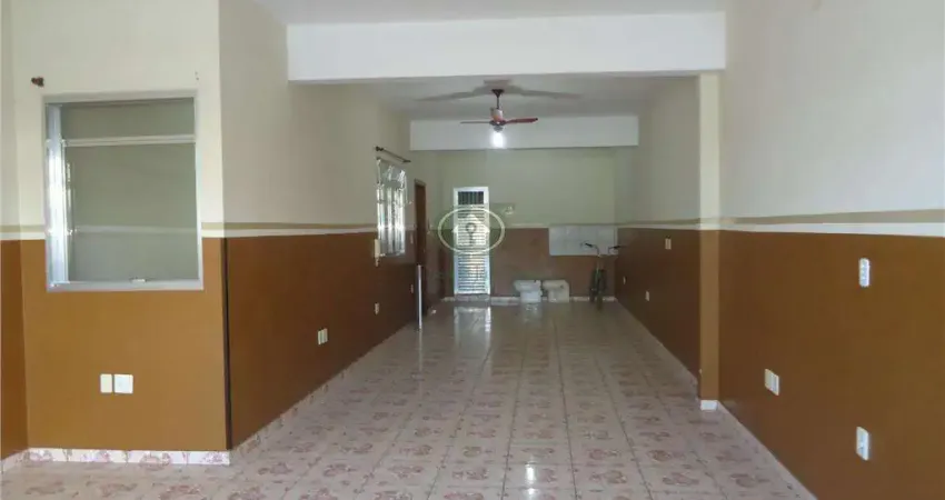 VENDE OU ALUGA: Prédio Comercial/Residencial com Espaço Gourmet e Churrasqueira no canal 4 - Área Portuária de Santos