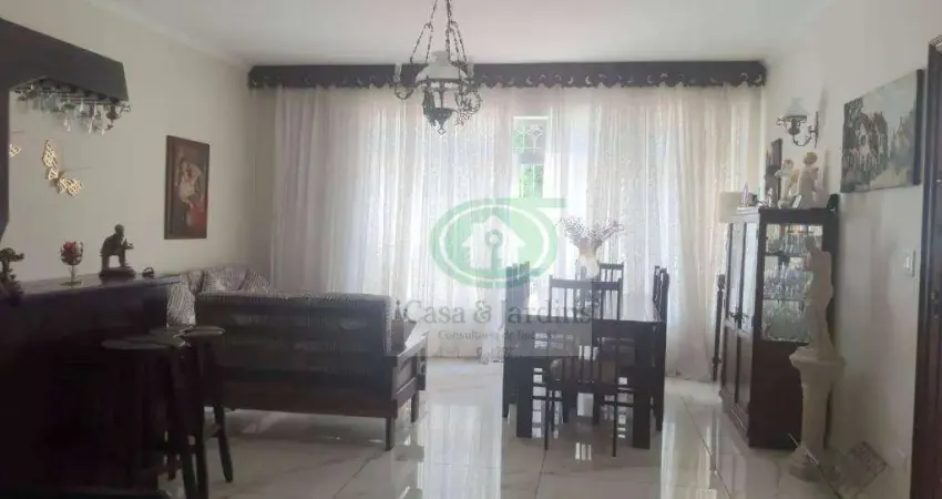 Vendo Excelente Casa Sobreposta TÉRREA no Embaré com Amplo Quintal e Piscina! - Santos