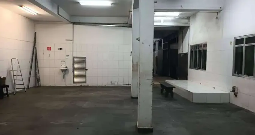 Galpão, 931 m² - venda por R$ 1.800.000,00 ou aluguel por R$ 16.309,00/mês - Vila Pires - Santo André/SP