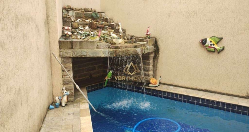 Sobrado com 3 dormitórios à venda, 280 m² por R$ 954.000,00 - Utinga - Santo André/SP