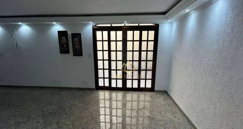 Sobrado com 3 dormitórios à venda, 131 m² por R$ 753.000,00 - Vila Camilópolis - Santo André/SP