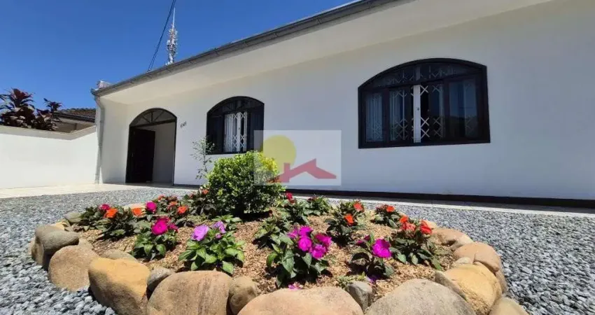 Casa com 3 quartos à venda no Iririú, Joinville 