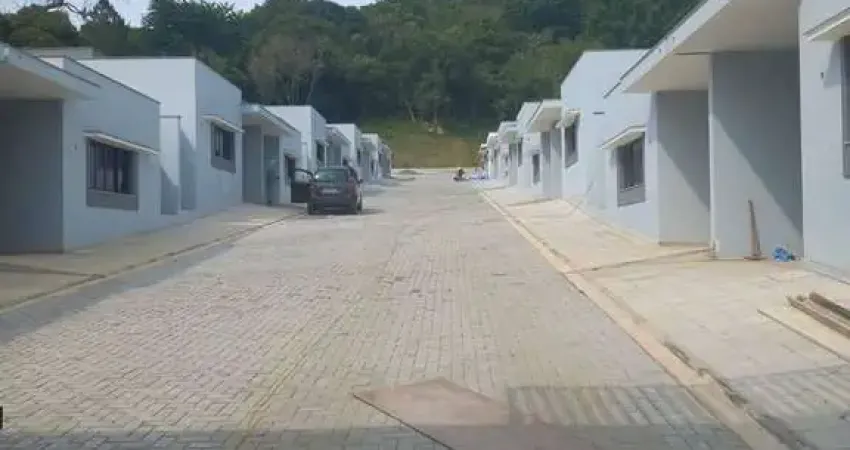 Casa á venda em condomínio no Bairro Paraiso da Usina- Atibaia