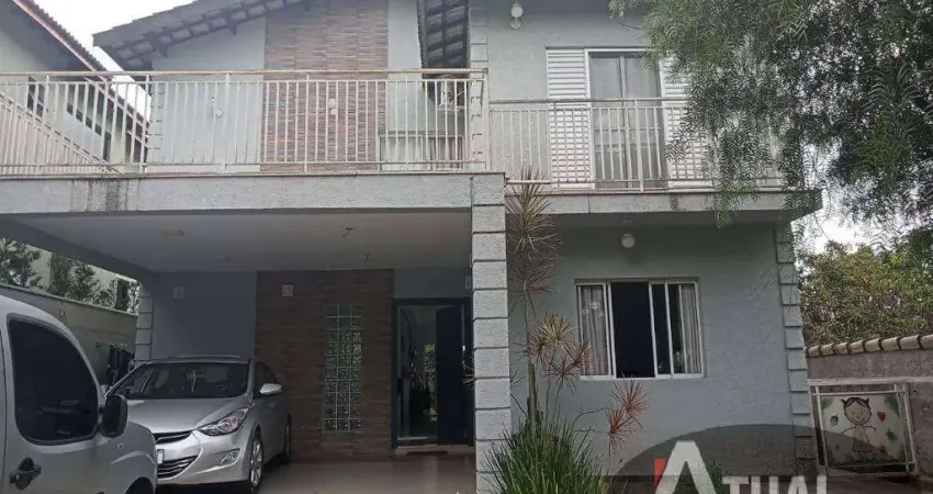 Casa sobrado a venda em condomínio Atibaia 1.350,000,00.