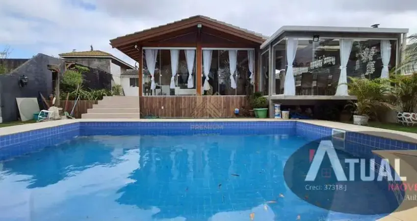 Casa a venda em condomínio fechado em Mairiporã-SP